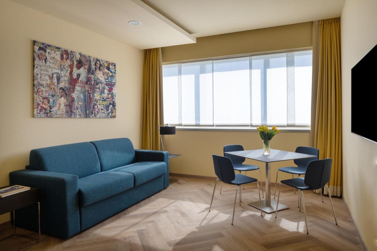 Una Hotels Malpensa Cerro Maggiore Exterior photo
