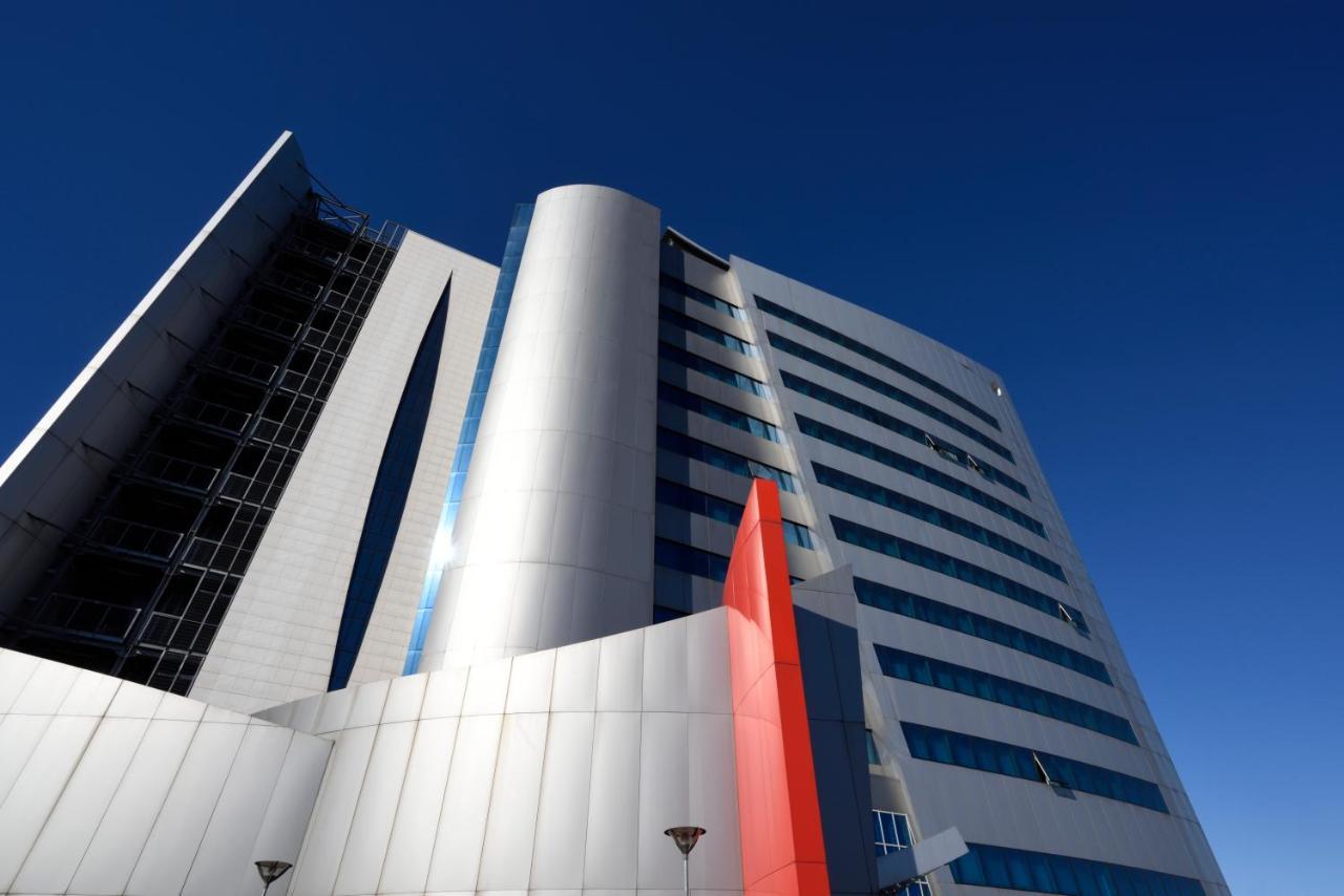 Una Hotels Malpensa Cerro Maggiore Exterior photo